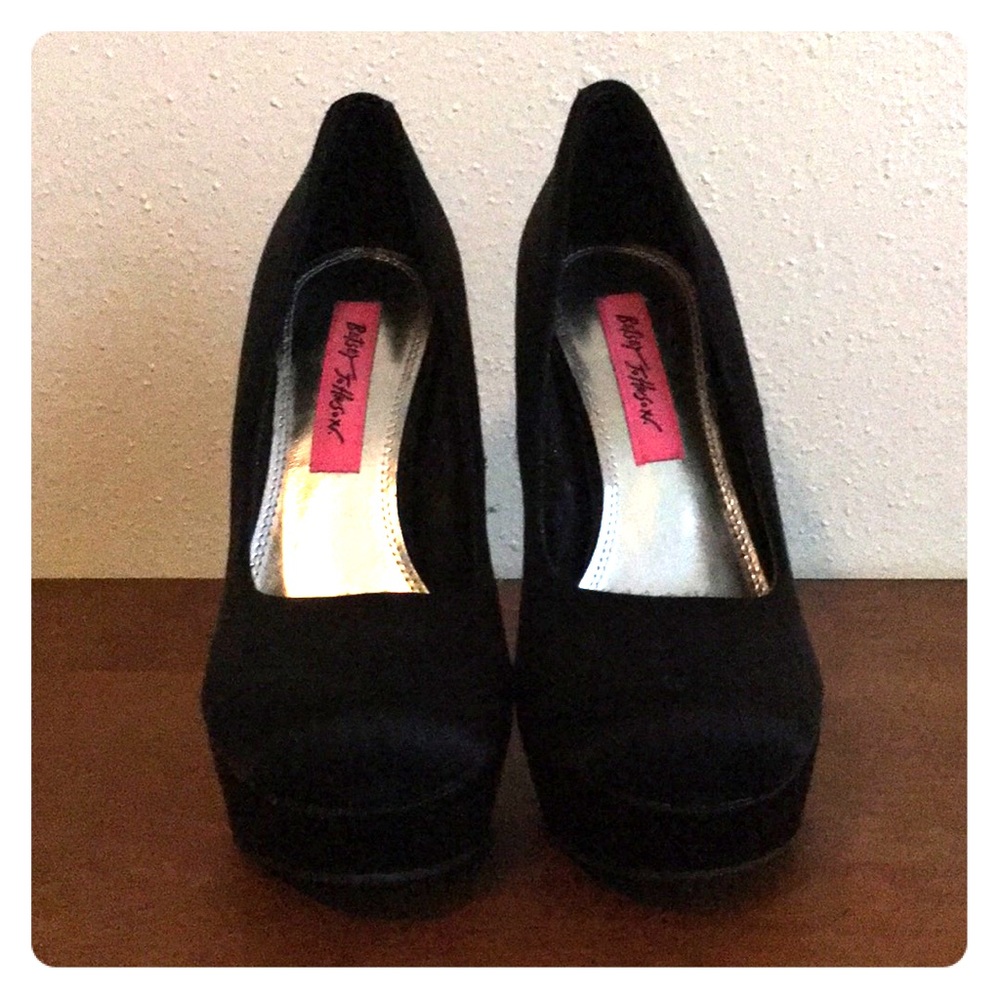 Betsy Johnson Sparklez black pumps